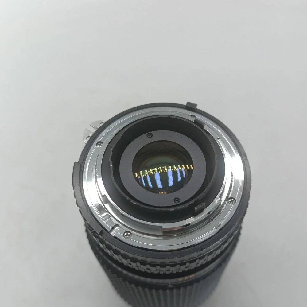 Auto Zoom 70-210mm f4.0 Multi Coated Telephoto Lens Nikon AI Mount R35